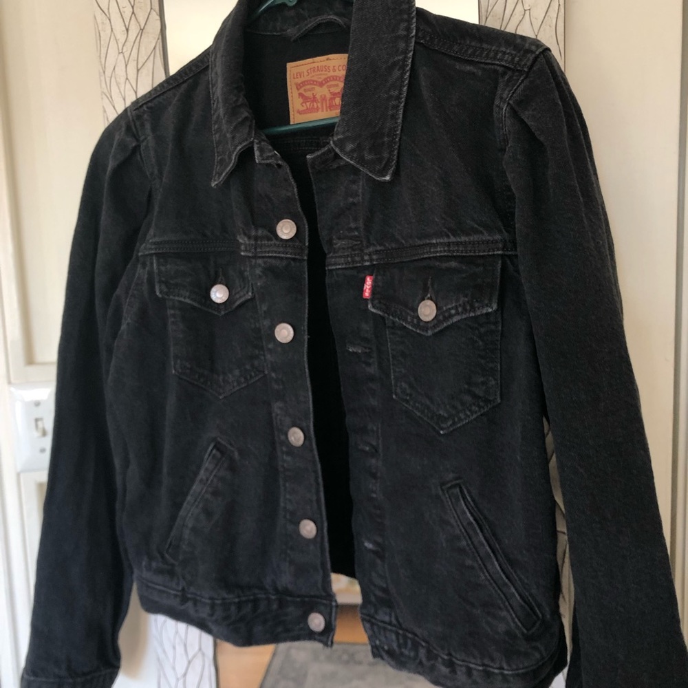 Levi’s Black Denim Trucker Jacket Size Small
